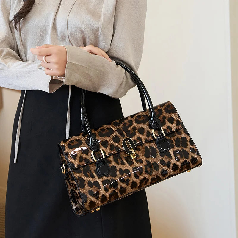 Leopard-Print Shoulder Tote, Soft Everyday Bag - product photo 1