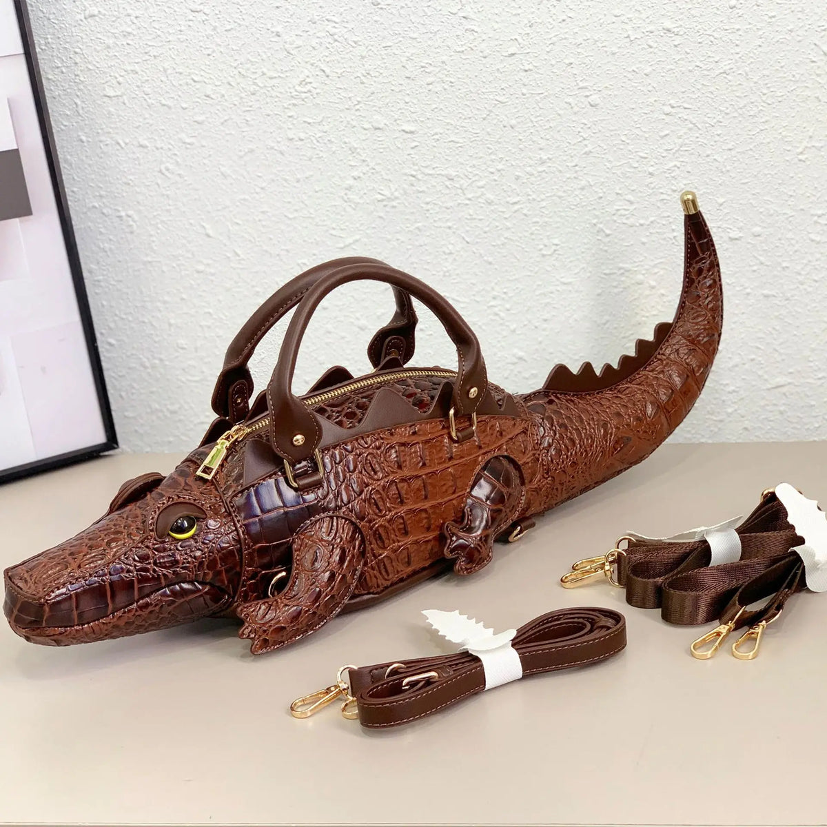 3D Crocodile Shaped Bag, Novelty Top-Handle Purse - product photo 4