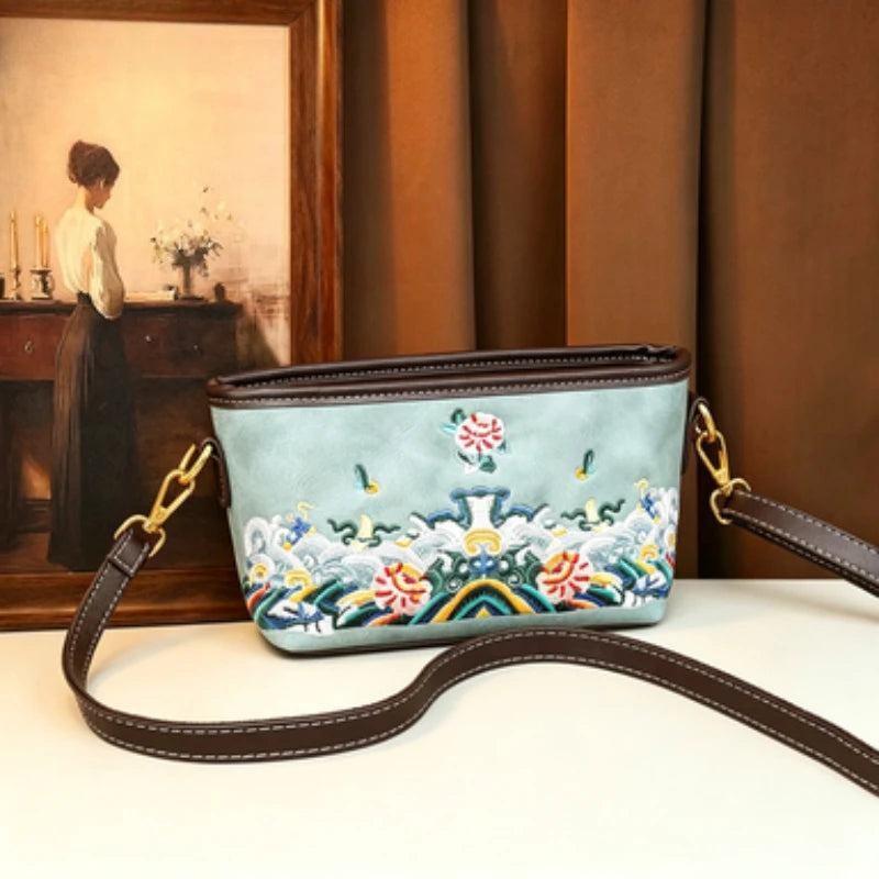 3D Embossed Face Crossbody Bag, Small Phone Purse - product photo 4