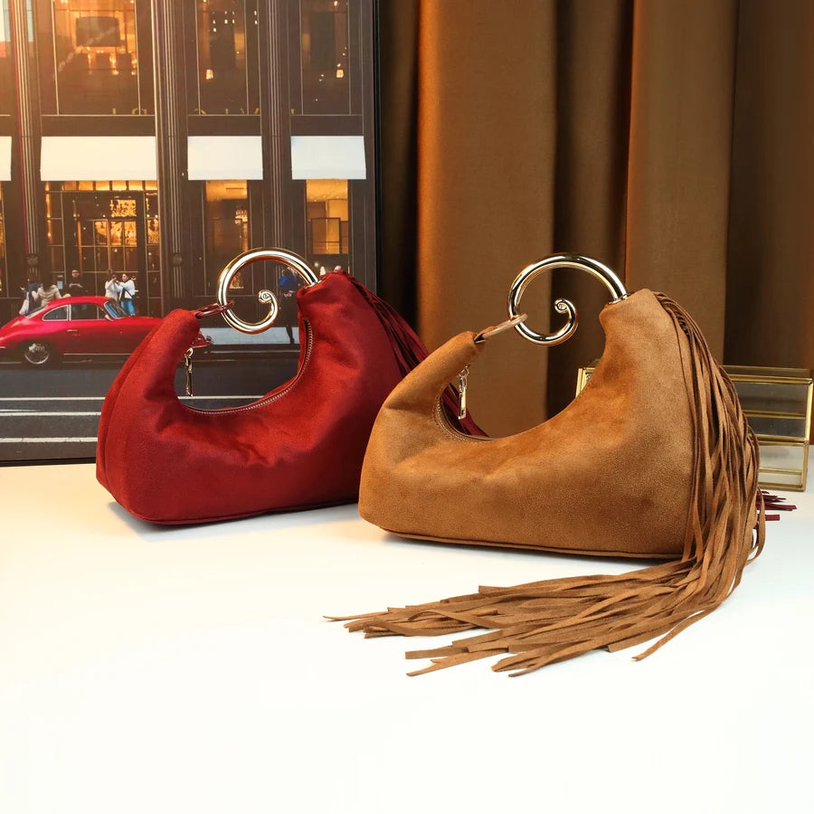 Fringed Curved Dinner Bag, Retro Hand-Held Clutch - product photo 1