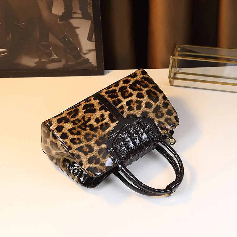 Leopard-Pattern Pillow Bag, Animal-Print Shoulder Bag - product photo 4