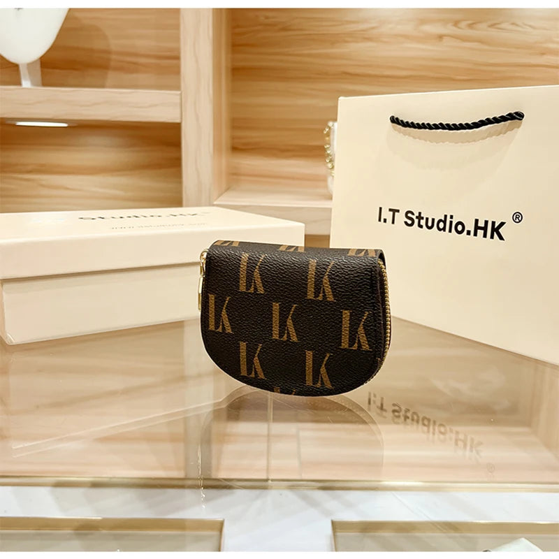 Shell Coin Purse, Mini PVC Card Holder - product photo 4